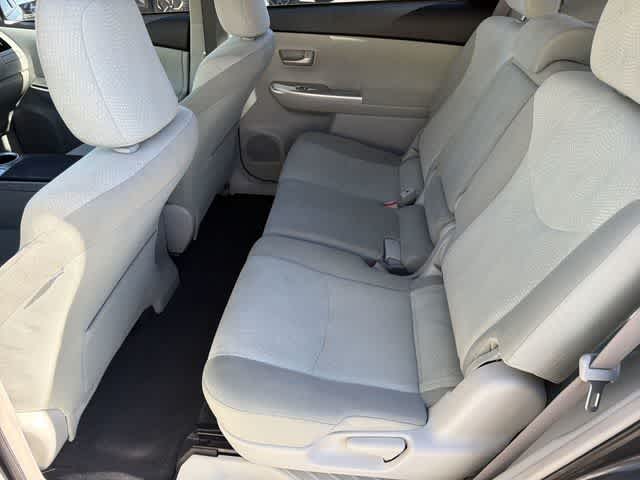 Thumbnail: 2014 Toyota Prius v - 20