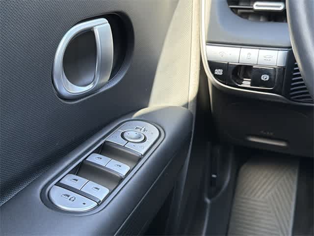 Thumbnail: 2024 Hyundai Ioniq 5 - 19