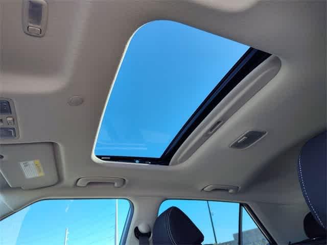 Thumbnail: 2026 Hyundai Venue - 16