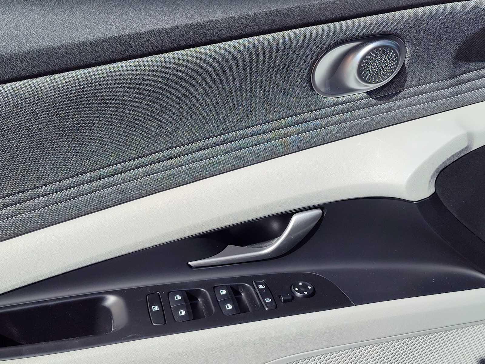 Thumbnail: 2025 Hyundai Elantra - 13