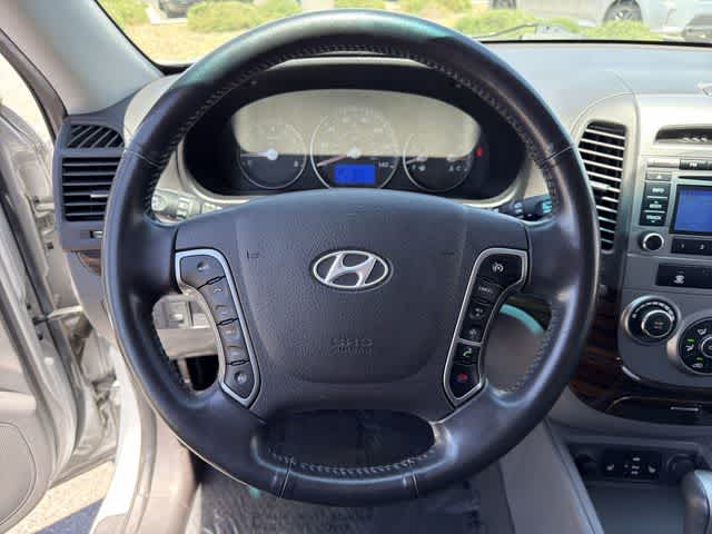 Thumbnail: 2010 Hyundai Santa Fe - 19