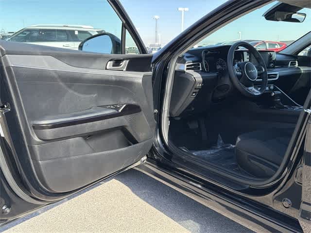 Thumbnail: 2024 Kia K5 - 16