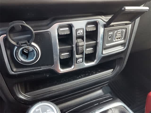 Thumbnail: 2021 Jeep Wrangler - 24