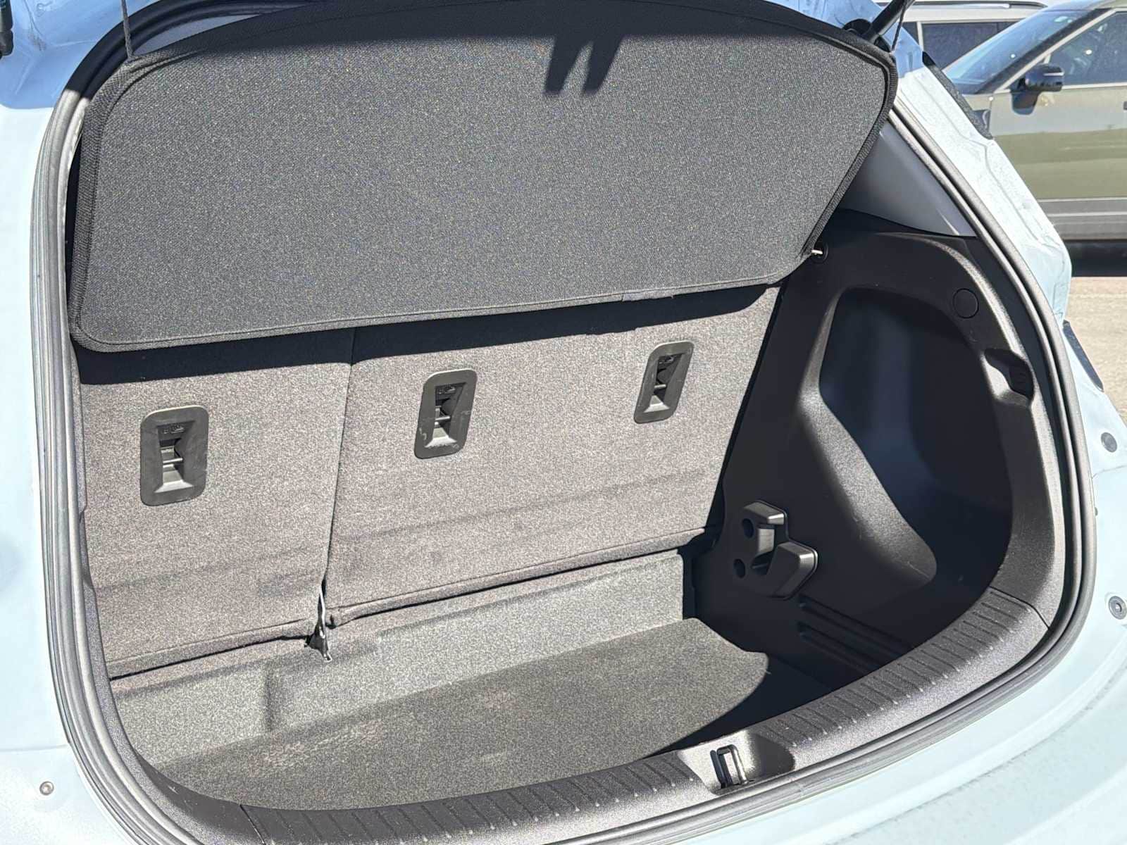 Thumbnail: 2022 Chevrolet Bolt EV - 25