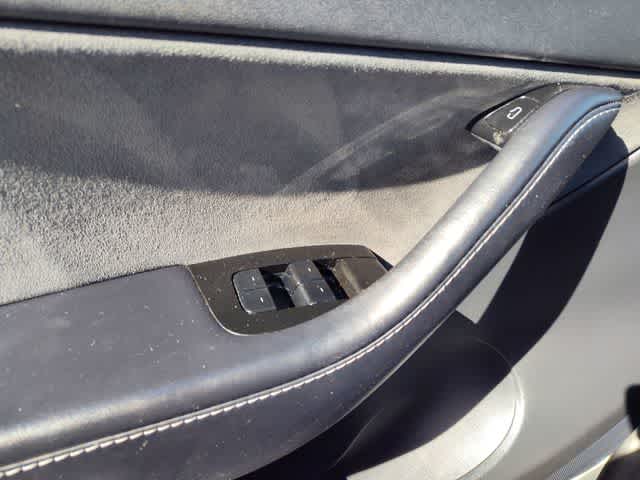 Thumbnail: 2020 Tesla Model Y - 15