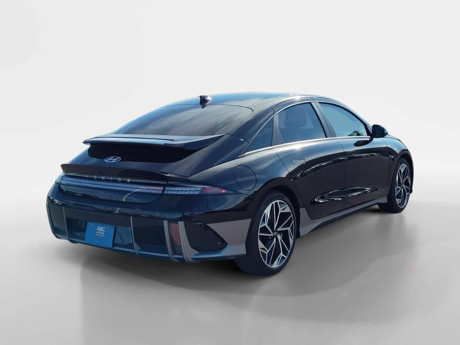 Thumbnail: 2023 Hyundai Ioniq 6 - 5