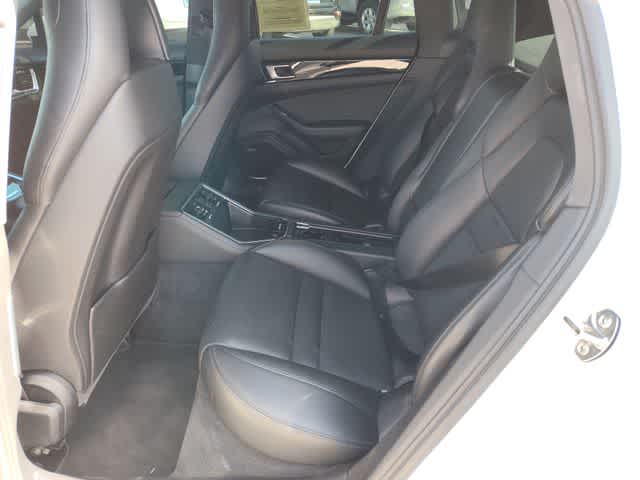 Thumbnail: 2020 Porsche Panamera - 17