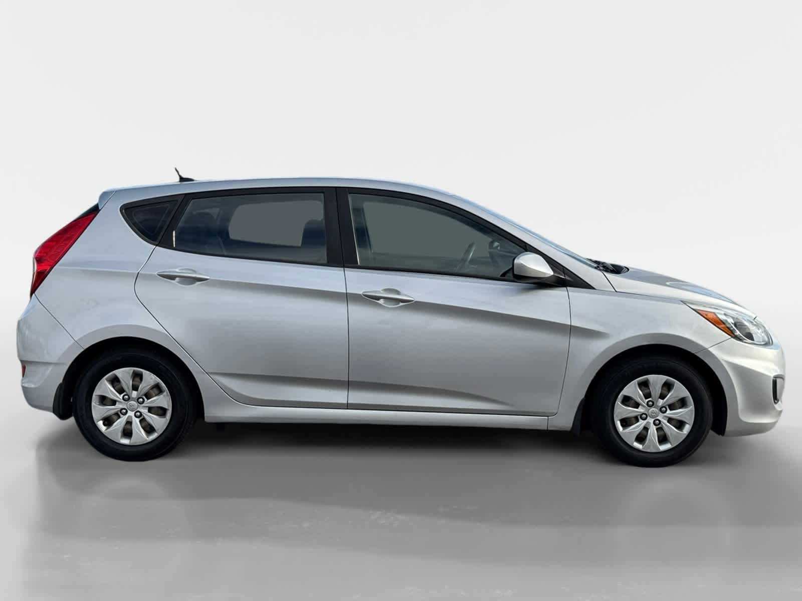 2016 Hyundai Accent SE 7