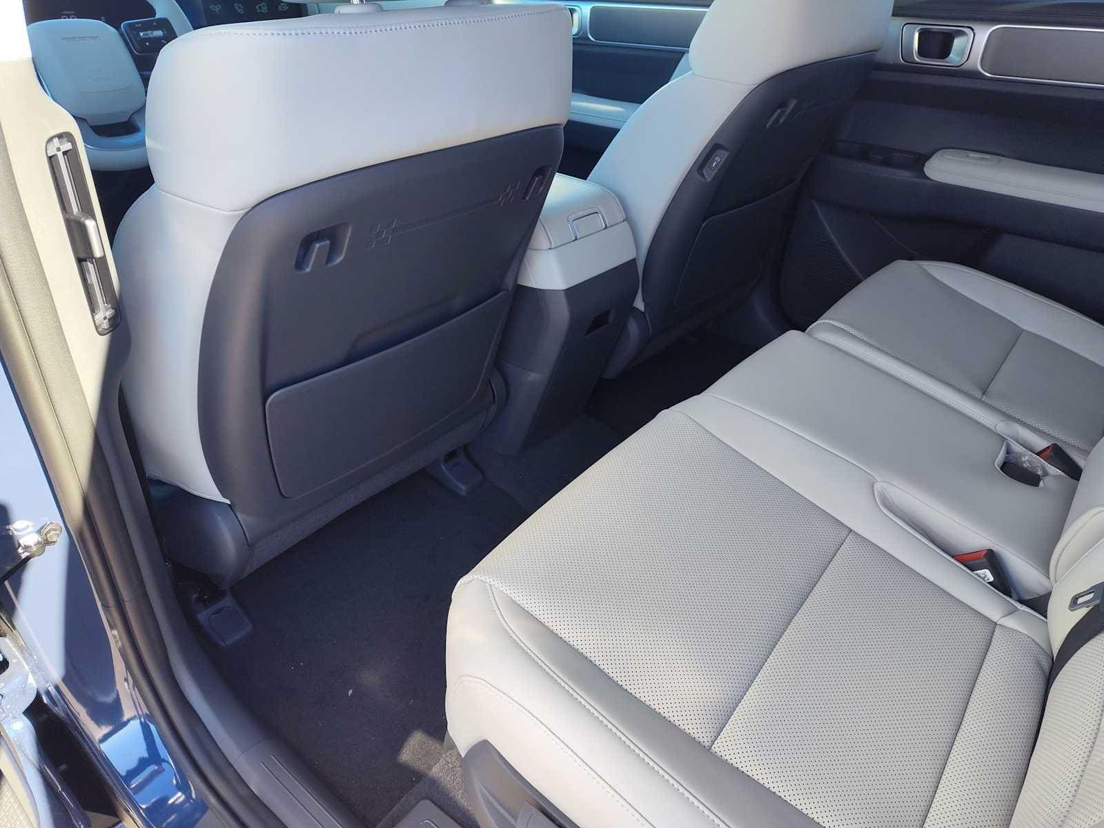 Thumbnail: 2026 Hyundai Santa Fe - 15