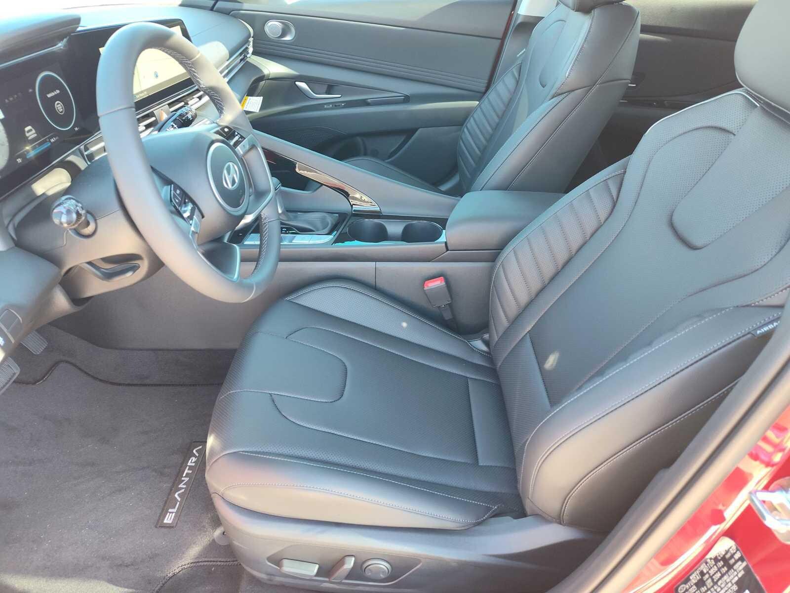 Thumbnail: 2025 Hyundai Elantra - 10