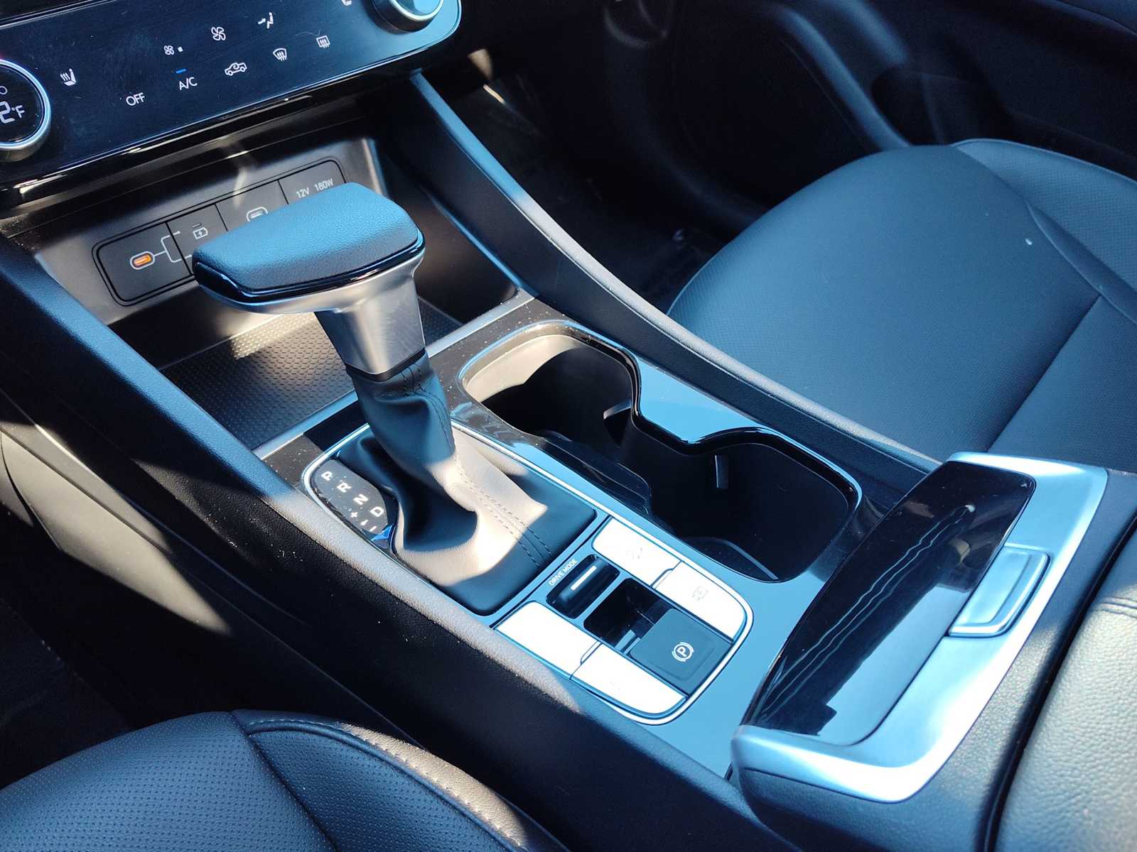 Thumbnail: 2025 Hyundai Santa Cruz - 24