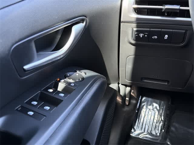 Thumbnail: 2025 Hyundai Santa Cruz - 14