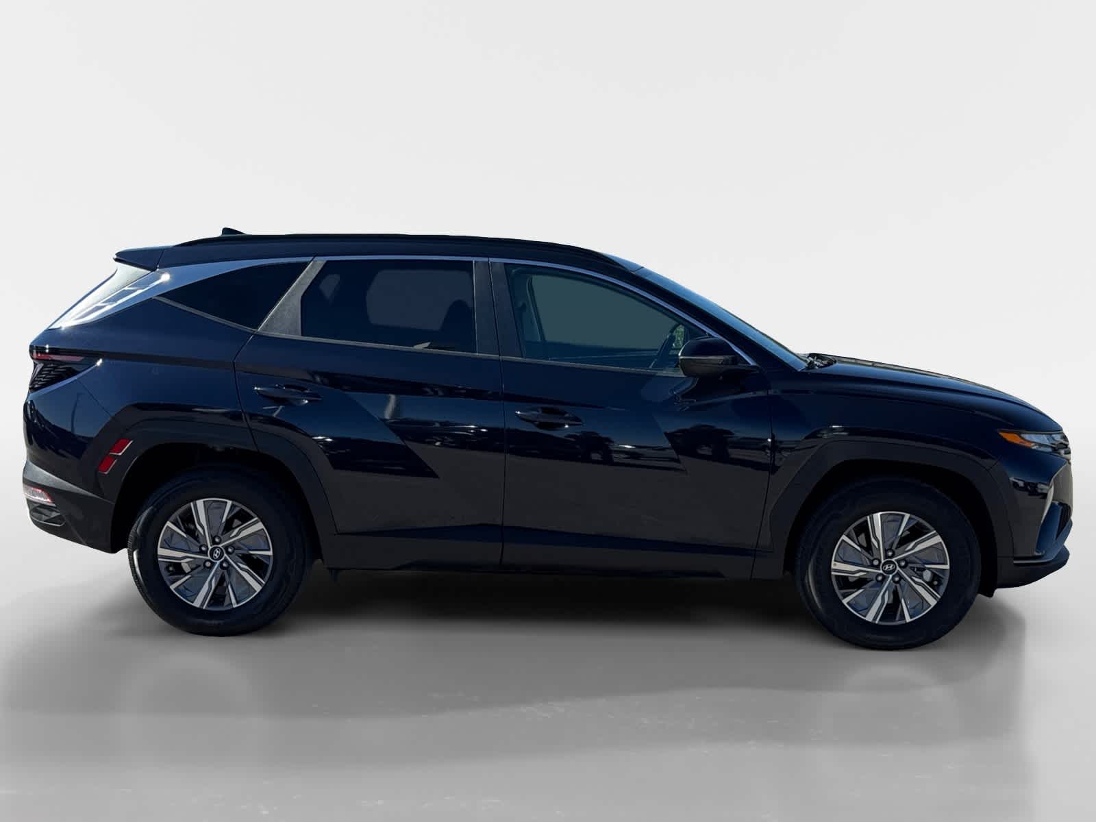 Thumbnail: 2022 Hyundai Tucson - 6