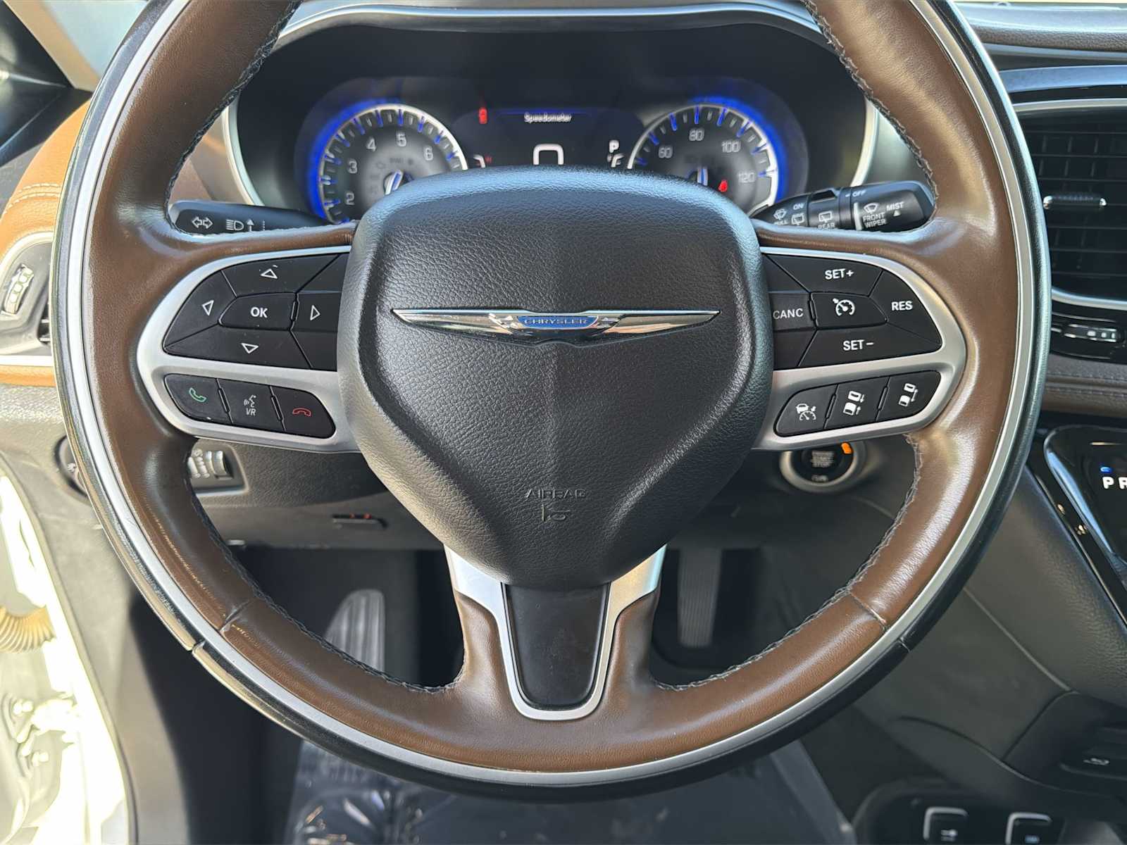 Thumbnail: 2017 Chrysler Pacifica - 21