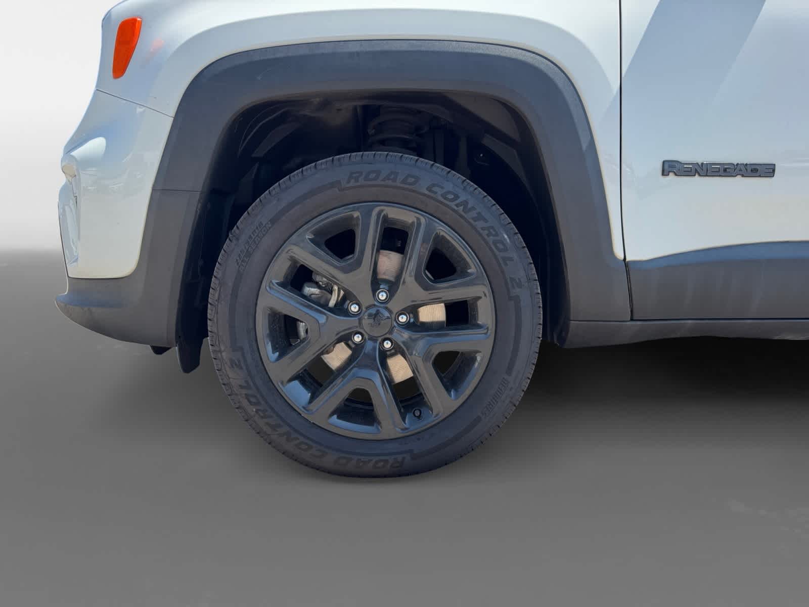 Thumbnail: 2019 Jeep Renegade - 9