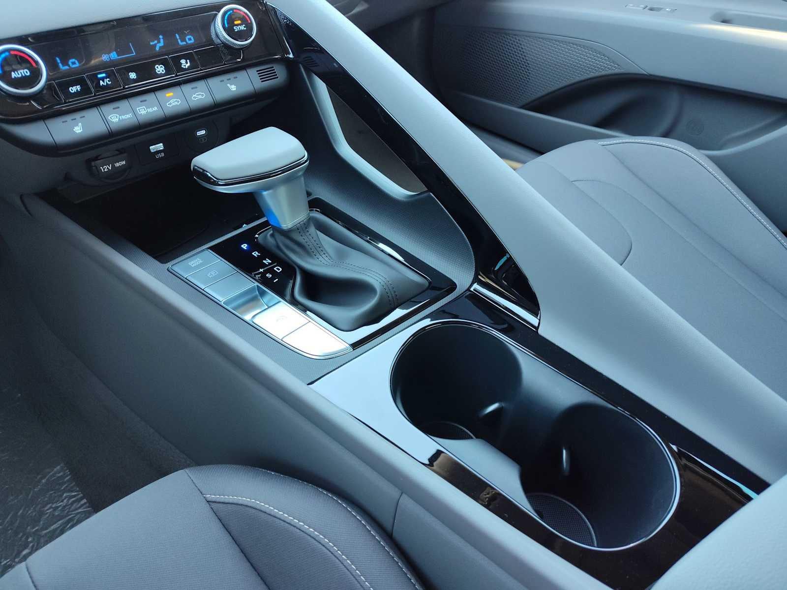 Thumbnail: 2026 Hyundai Elantra - 25