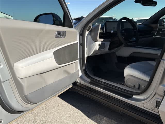 Thumbnail: 2025 Hyundai Ioniq 6 - 16