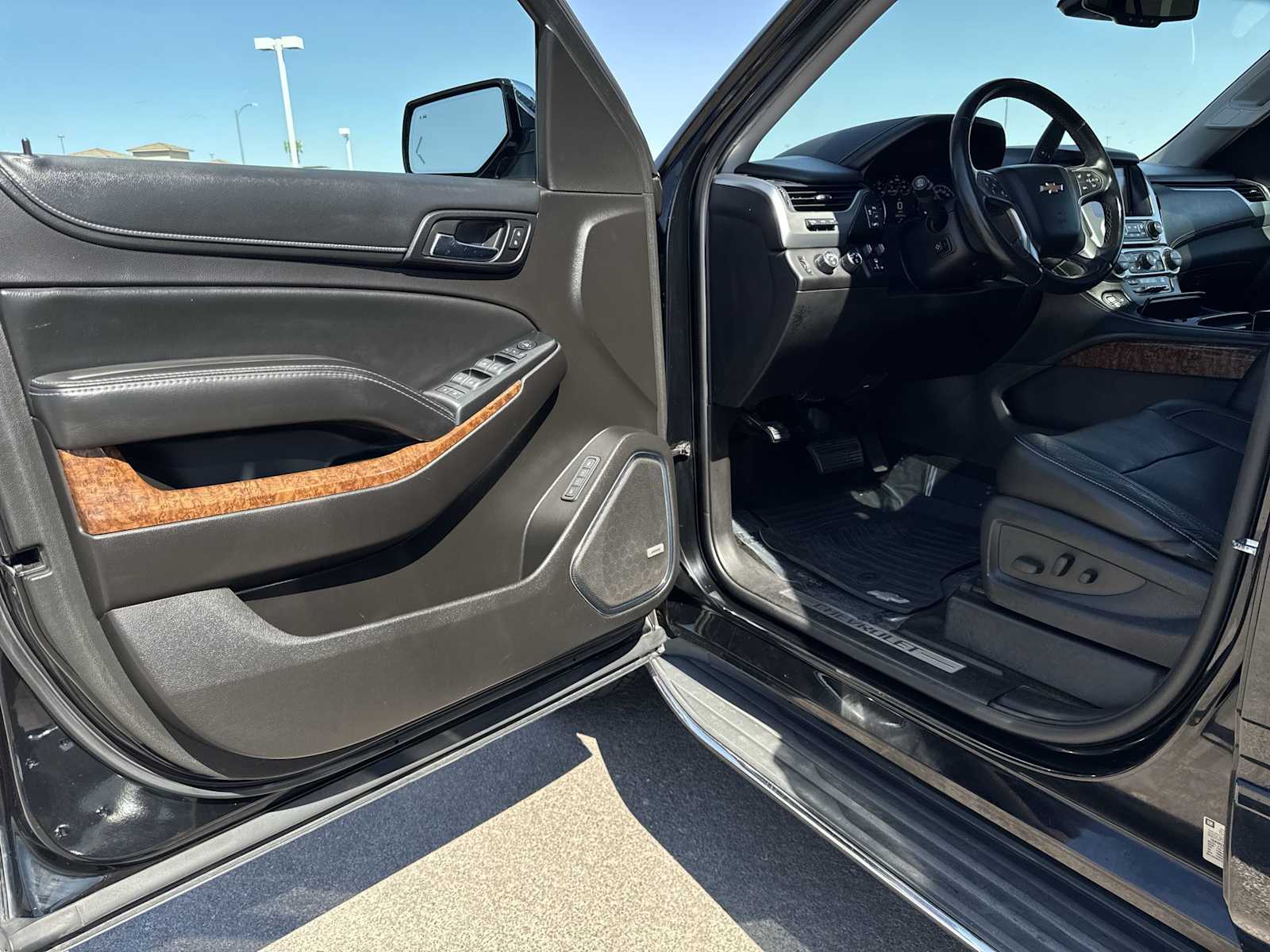 Thumbnail: 2016 Chevrolet Tahoe - 10