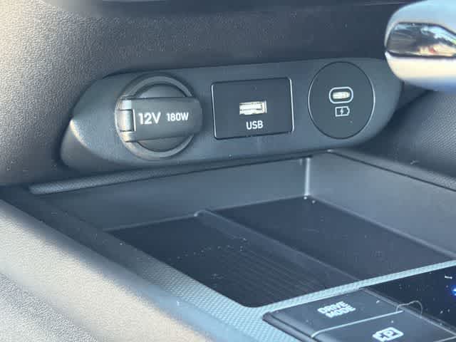 Thumbnail: 2025 Hyundai Elantra - 23