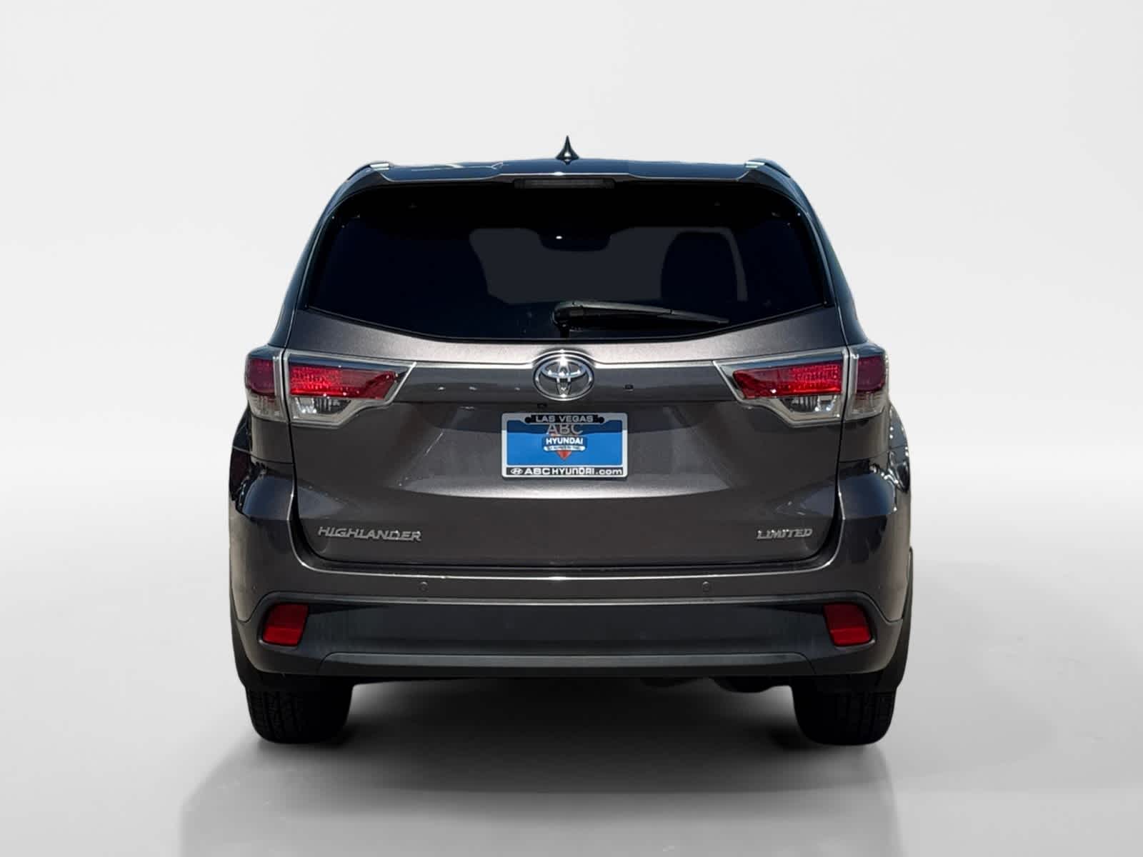 Thumbnail: 2016 Toyota Highlander - 4