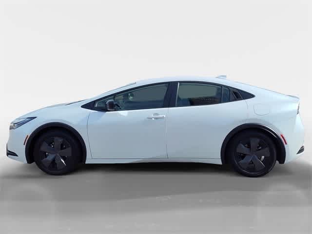 Thumbnail: 2024 Toyota Prius Prime - 3