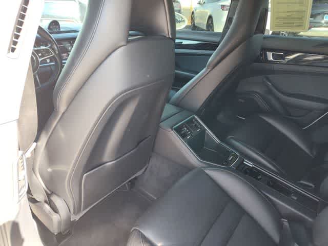 Thumbnail: 2020 Porsche Panamera - 15