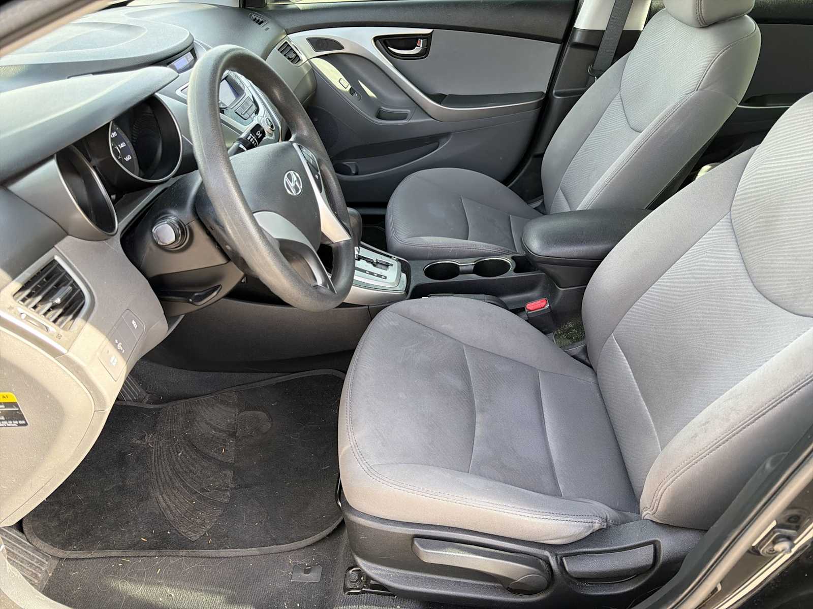 Thumbnail: 2012 Hyundai Elantra - 13