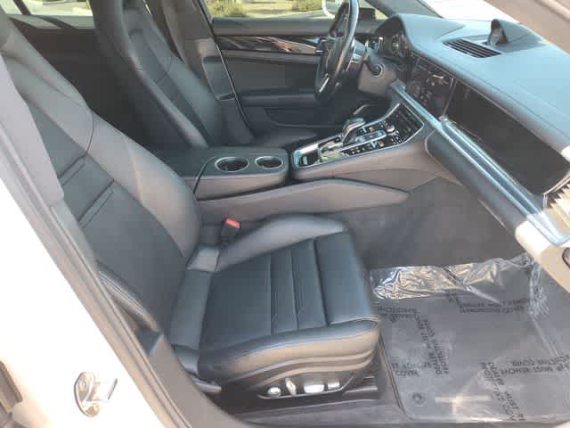 Thumbnail: 2020 Porsche Panamera - 19