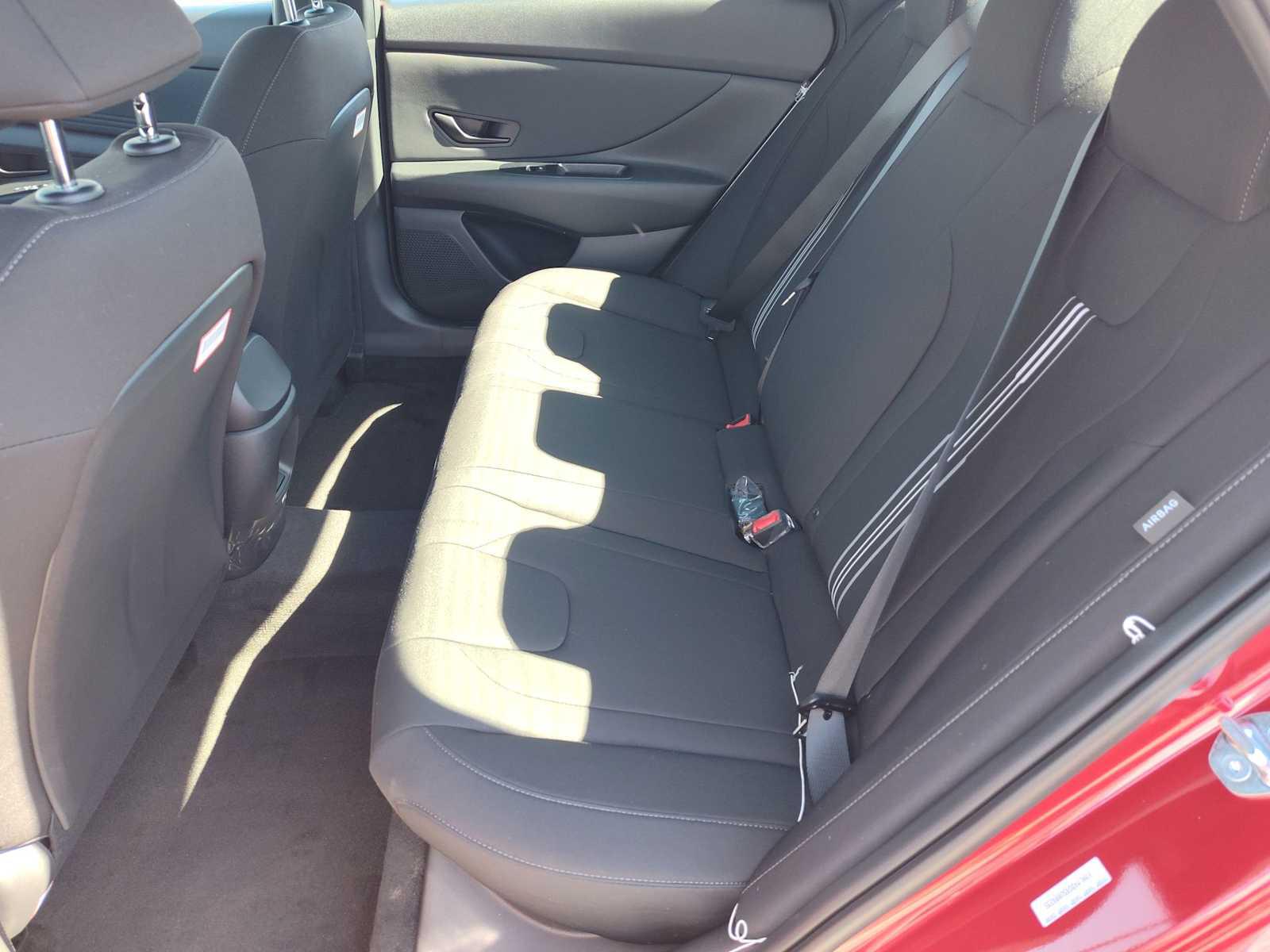 Thumbnail: 2025 Hyundai Elantra - 16