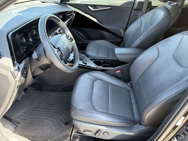 Thumbnail: 2023 Kia Niro - 13