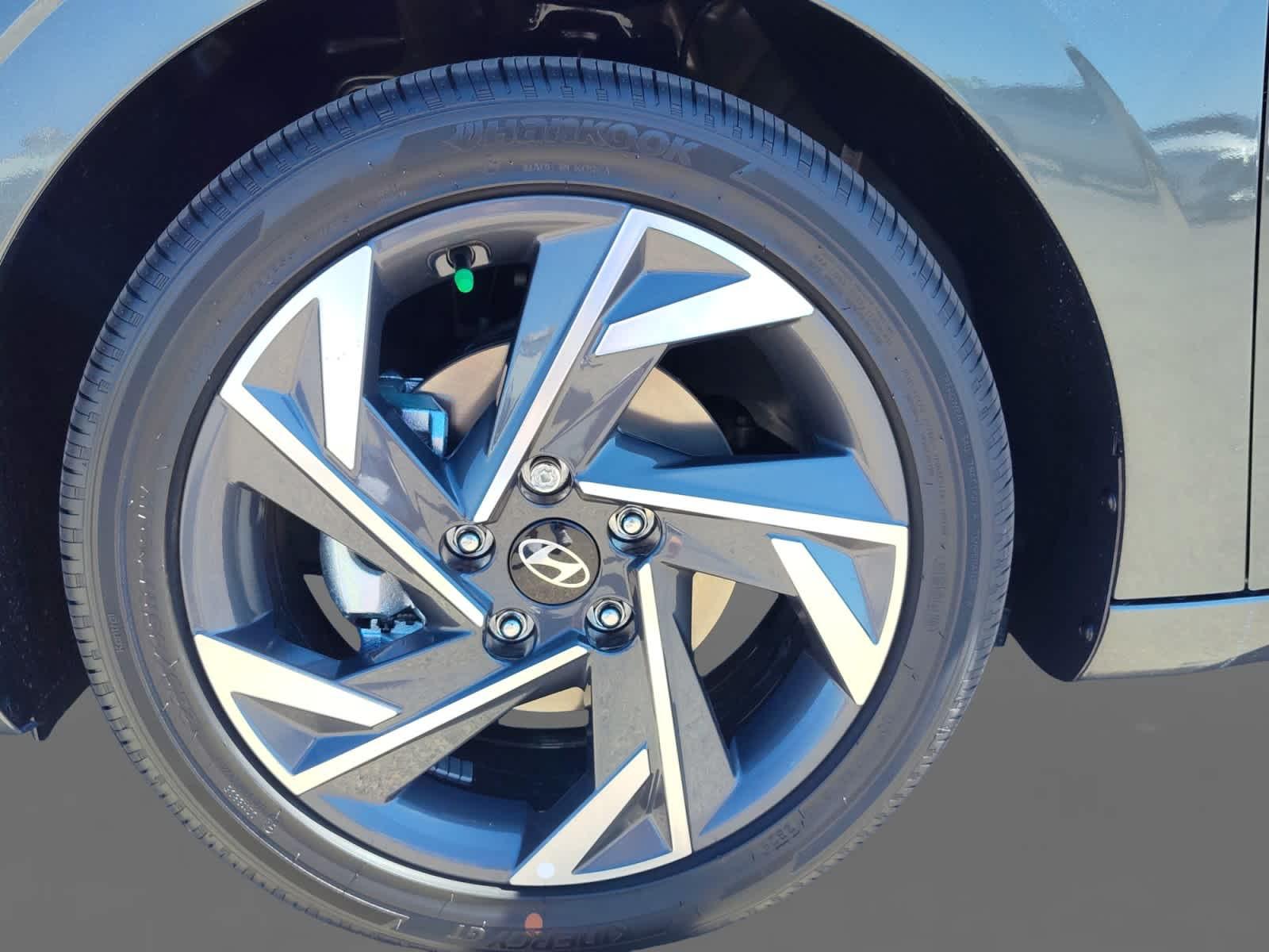 Thumbnail: 2025 Hyundai Elantra - 9