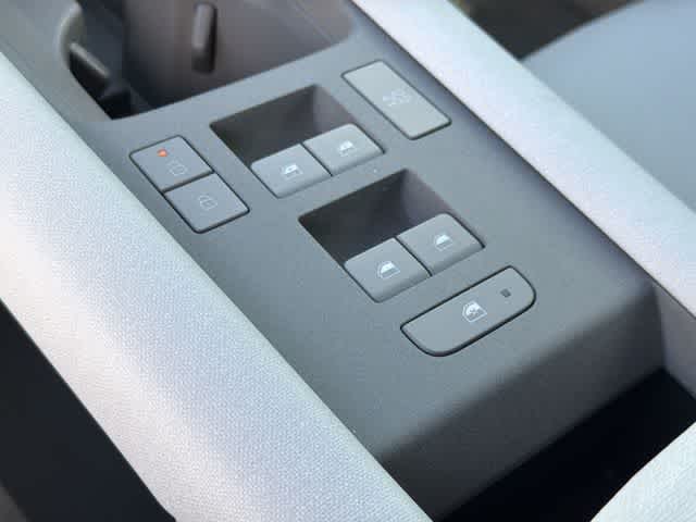 Thumbnail: 2025 Hyundai Ioniq 6 - 18