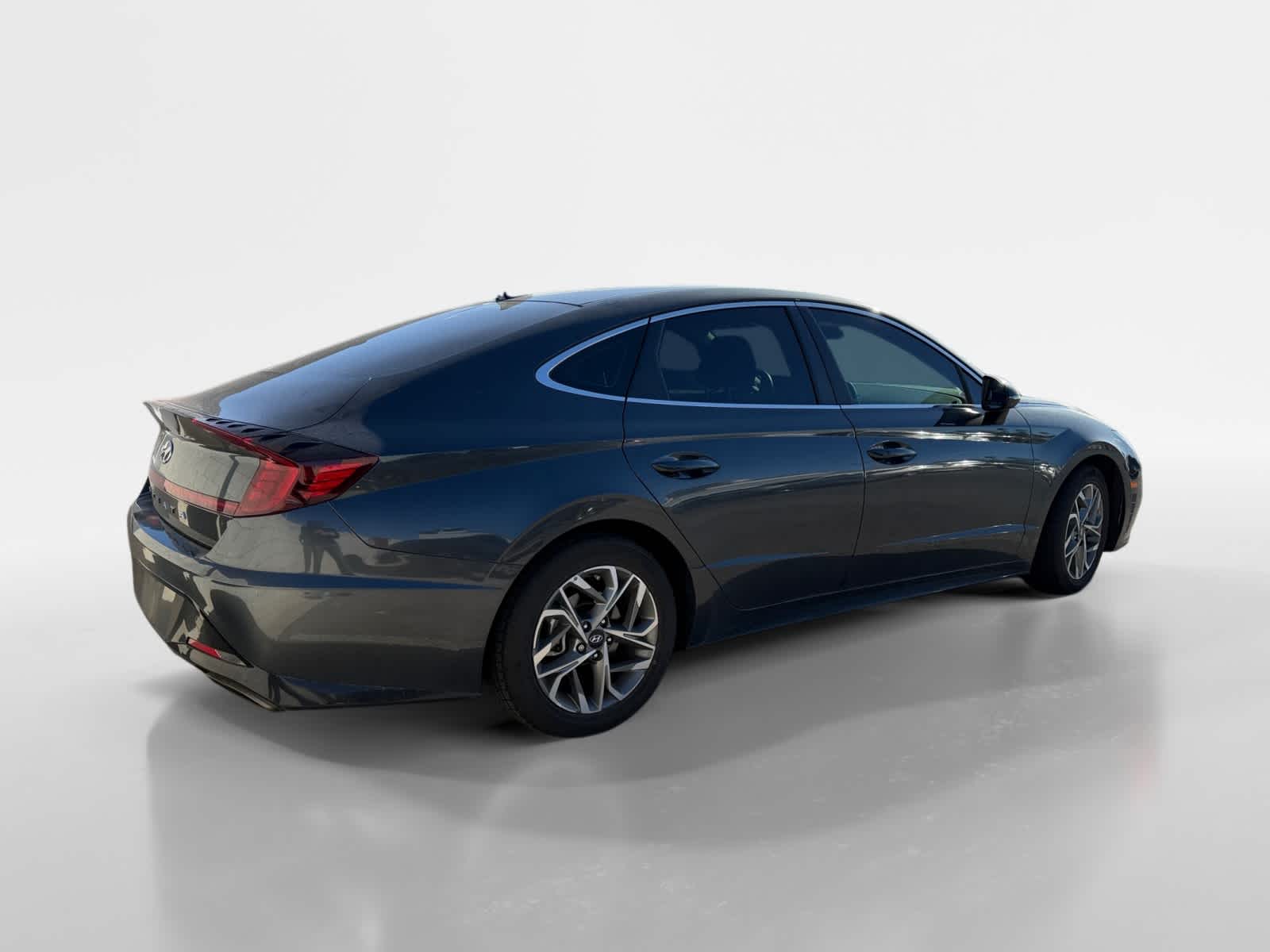 Thumbnail: 2022 Hyundai Sonata - 3