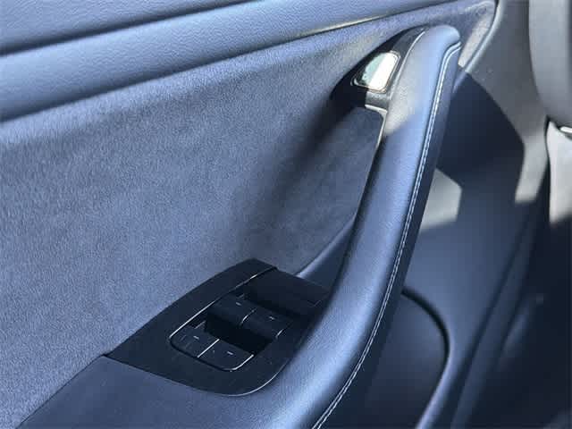 Thumbnail: 2018 Tesla Model 3 - 18