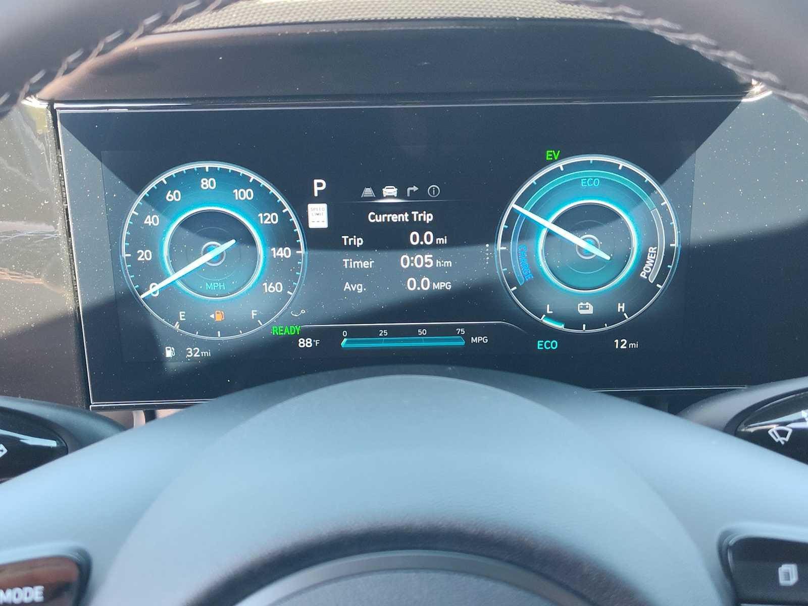 Thumbnail: 2025 Hyundai Elantra - 25