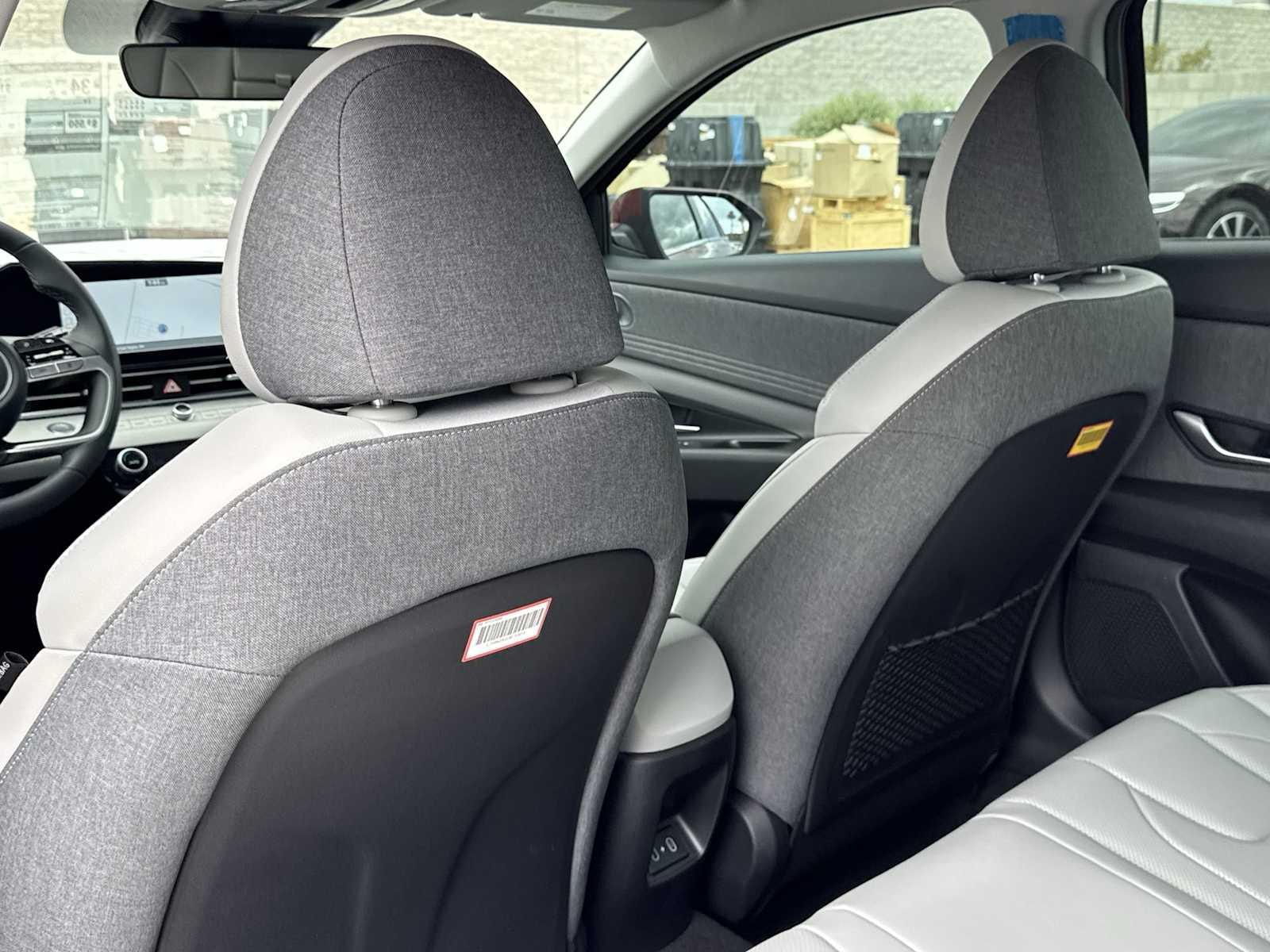 Thumbnail: 2025 Hyundai Elantra - 22