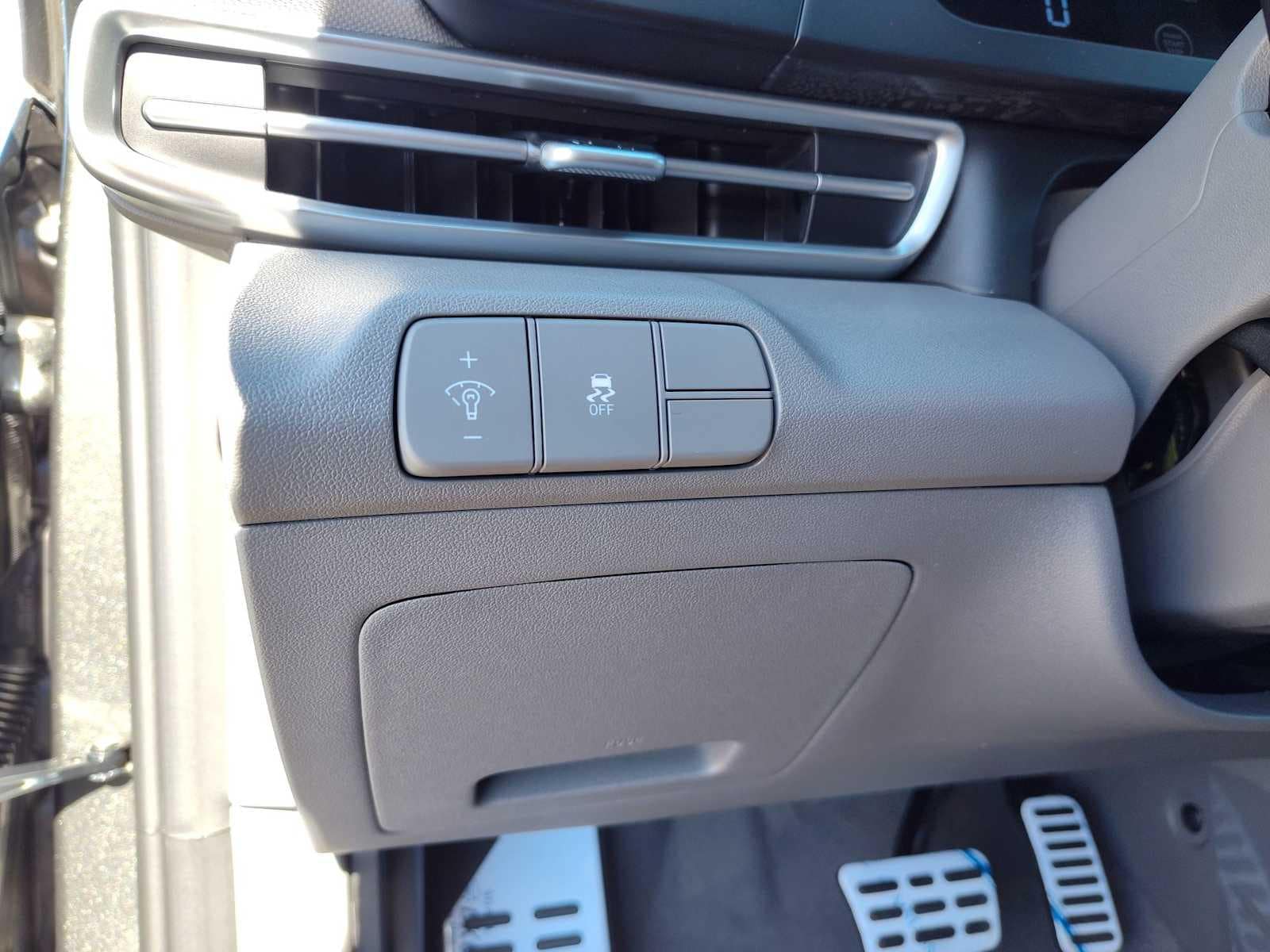 Thumbnail: 2026 Hyundai Elantra - 14