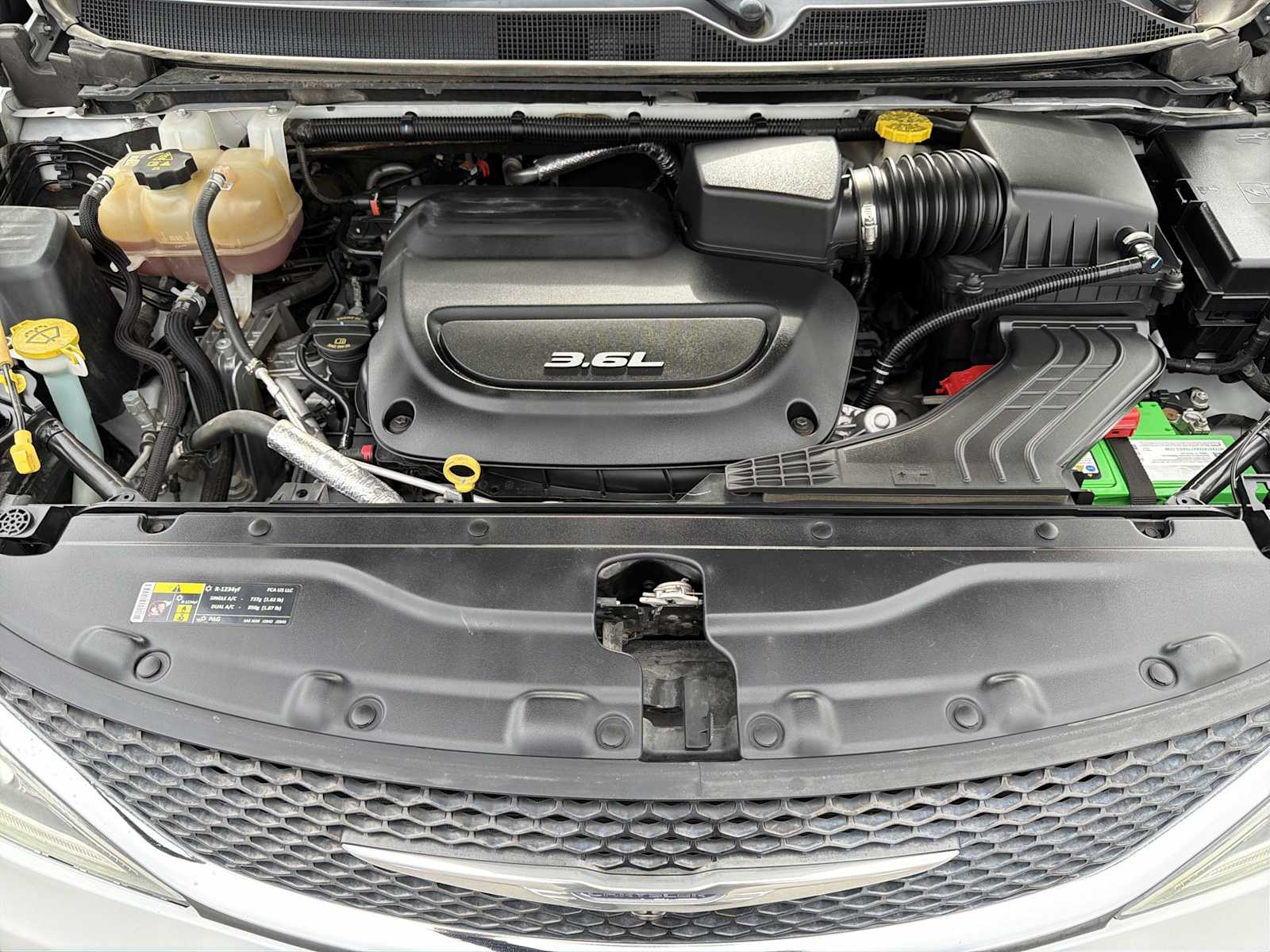 Thumbnail: 2017 Chrysler Pacifica - 21