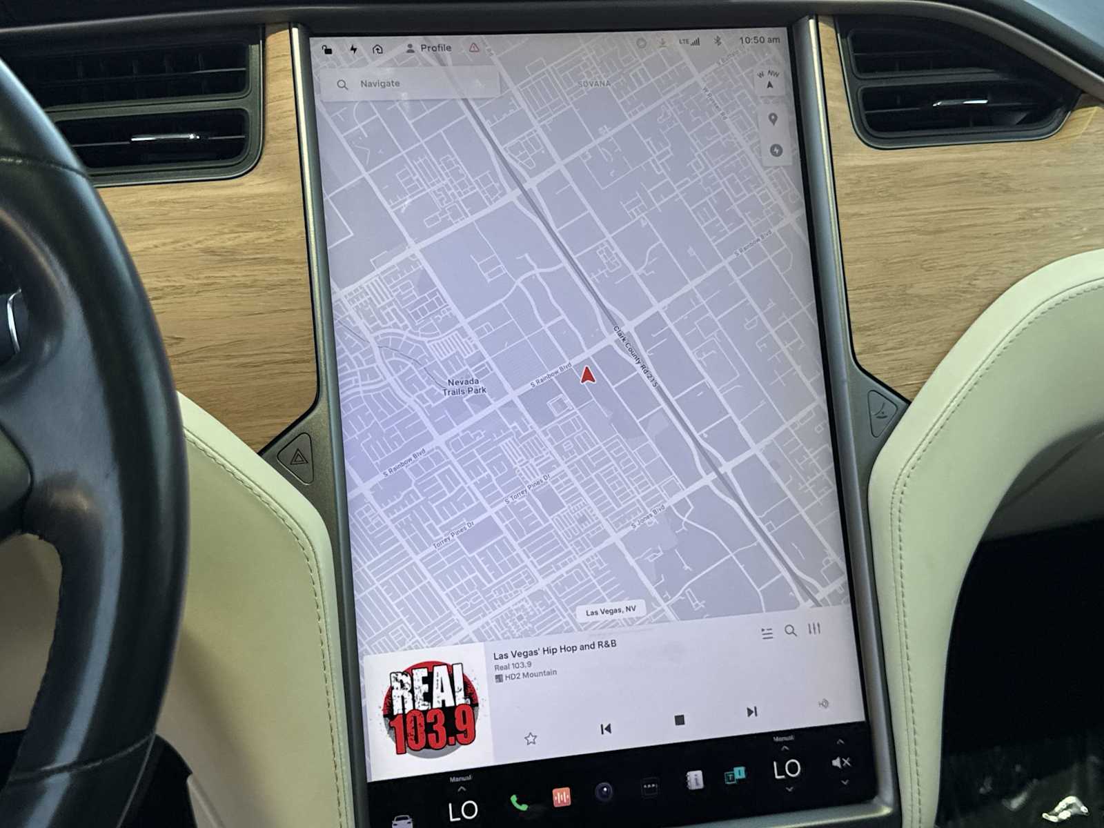 Thumbnail: 2019 Tesla Model X - 22