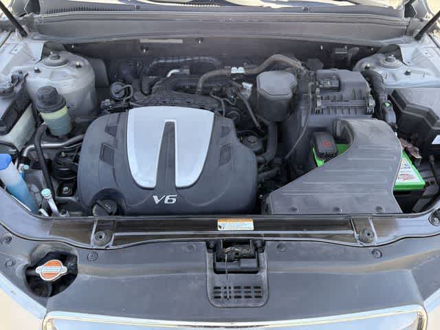 Thumbnail: 2010 Hyundai Santa Fe - 11