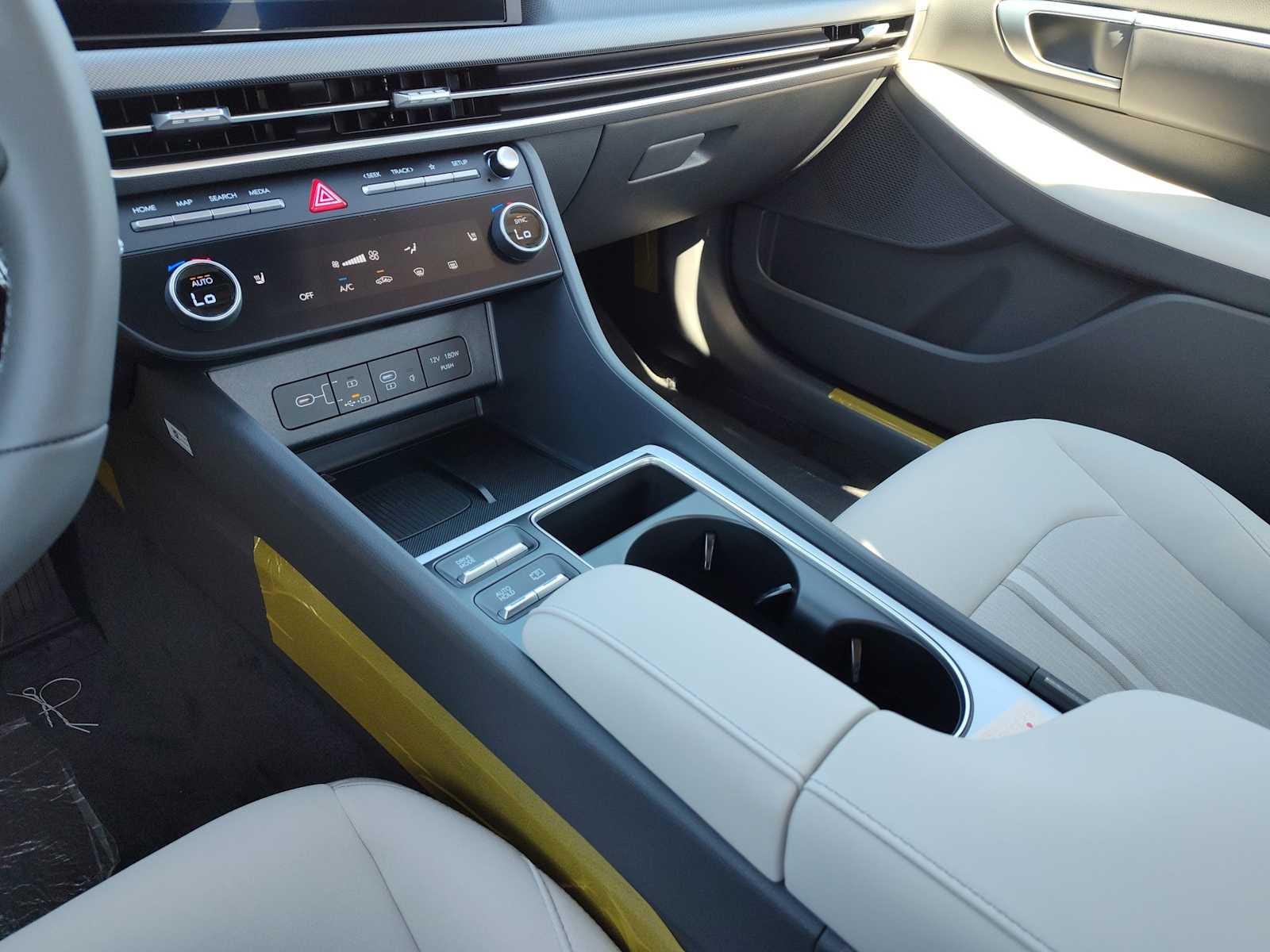 Thumbnail: 2026 Hyundai Sonata - 24