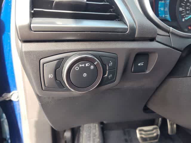 Thumbnail: 2015 Ford Fusion - 15