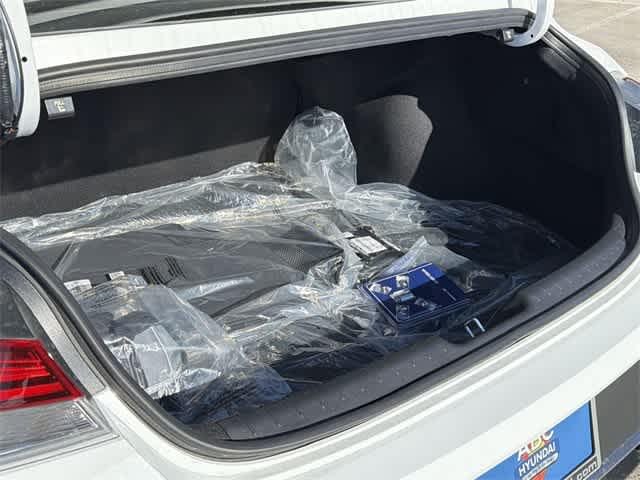 Thumbnail: 2026 Hyundai Elantra - 25