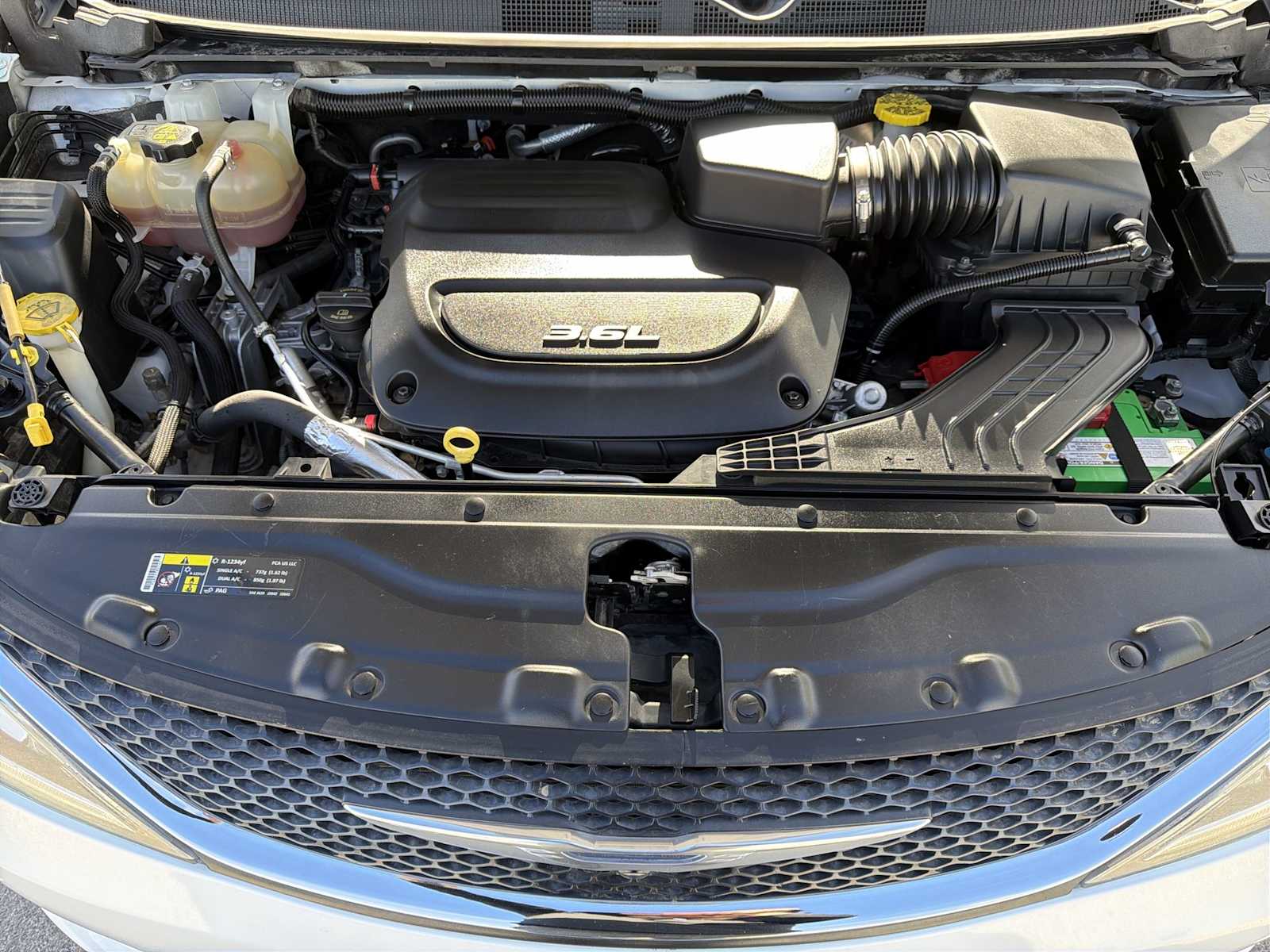 Thumbnail: 2017 Chrysler Pacifica - 12