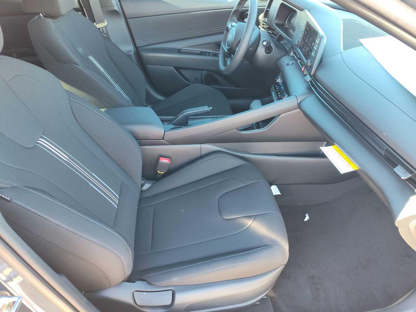 Thumbnail: 2026 Hyundai Elantra - 18