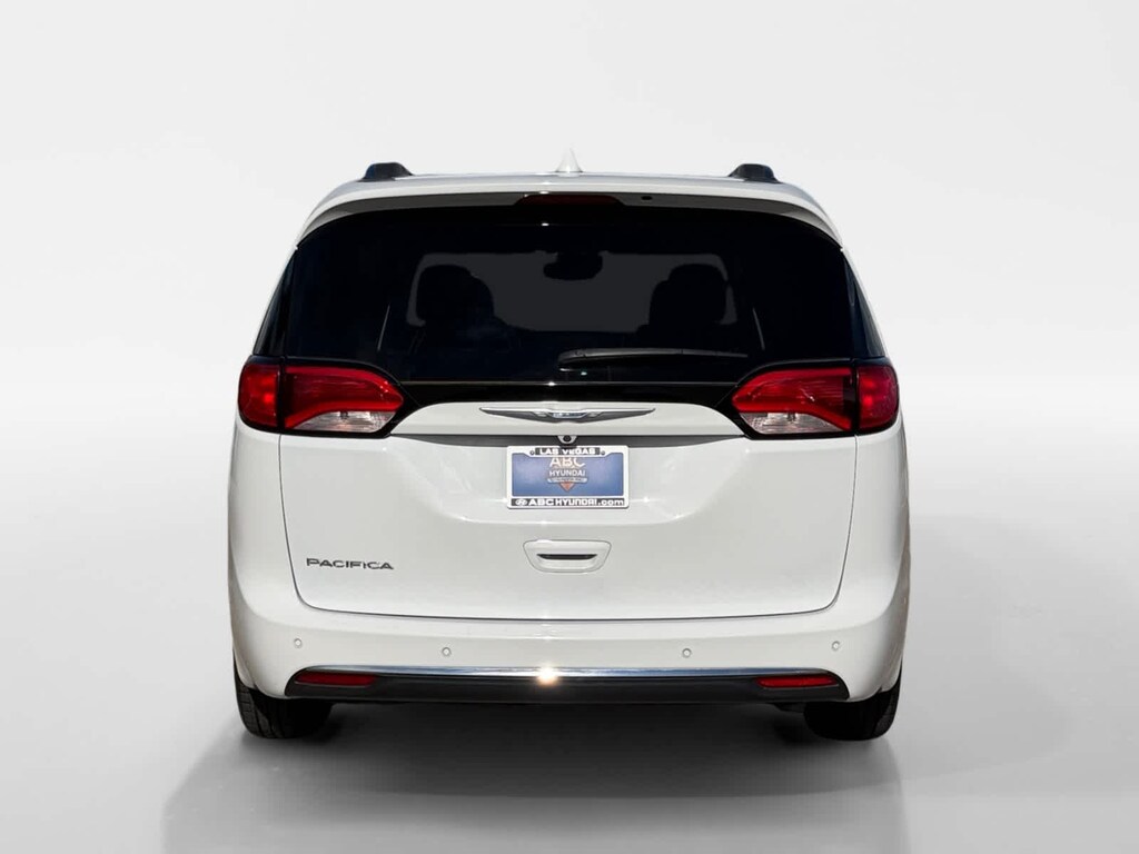 Used 2017 Chrysler Pacifica Limited Van