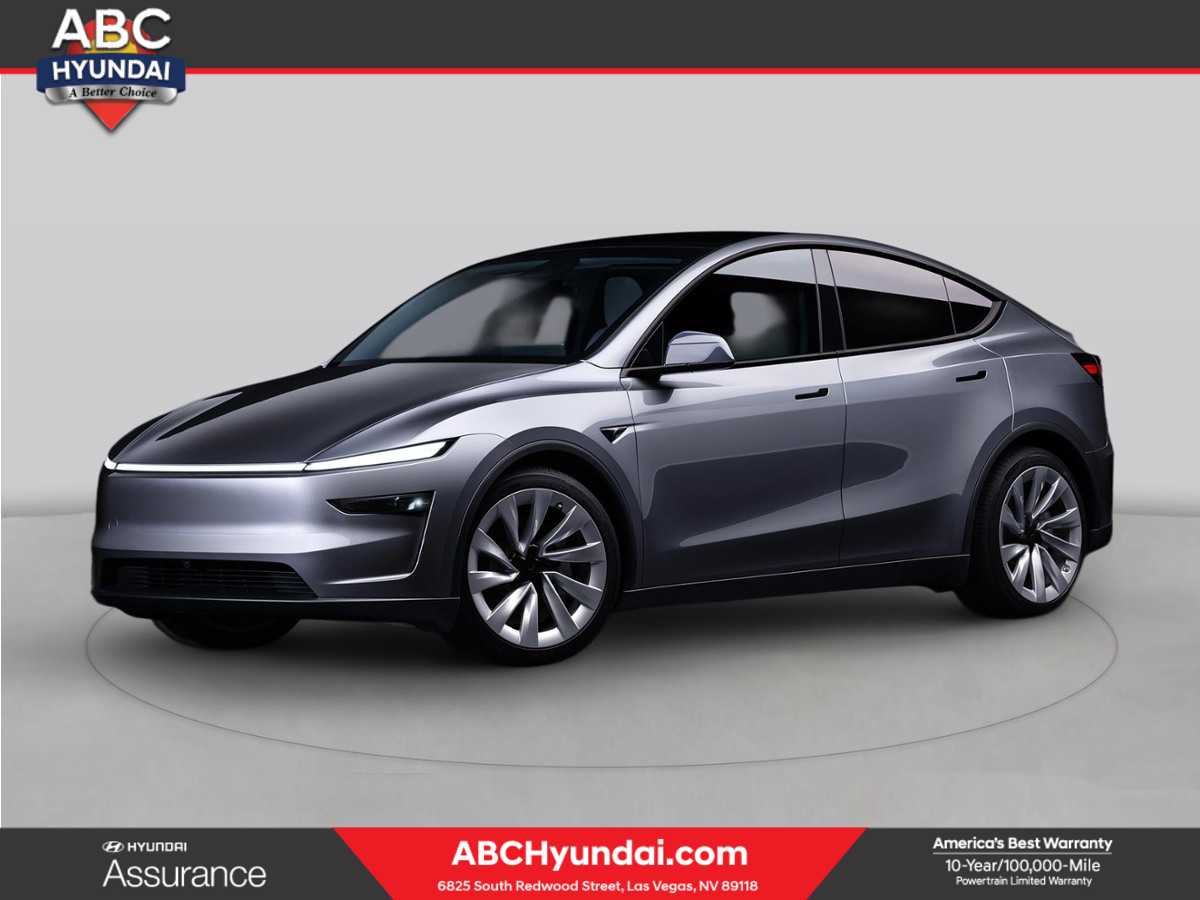 2026 Tesla Model Y's photo