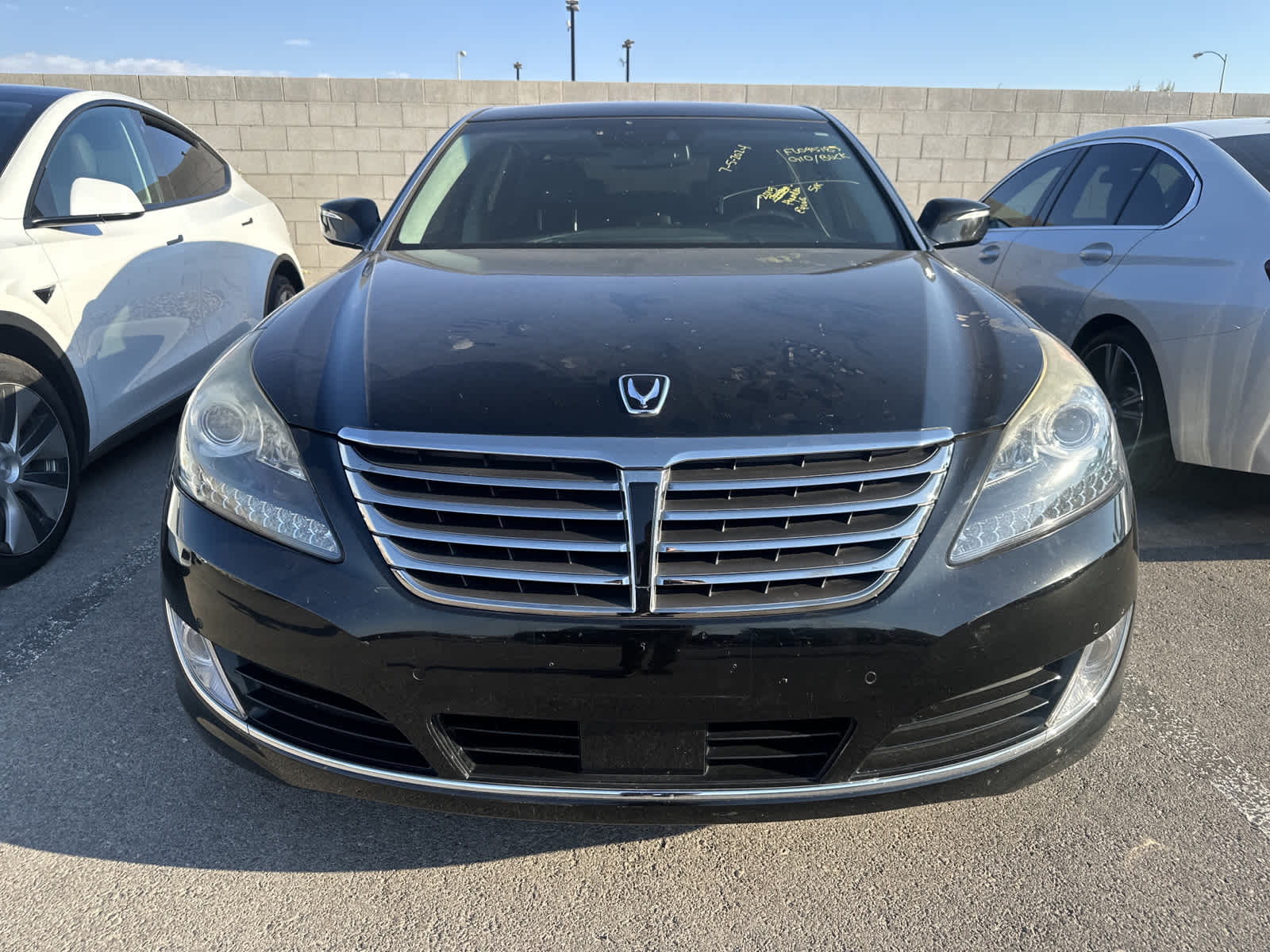 Used 2015 Hyundai Equus Signature with VIN KMHGH4JH5FU095185 for sale in Las Vegas, NV