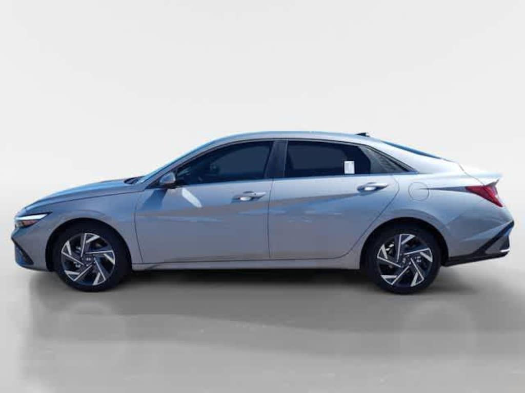 New 2025 Hyundai Elantra SEL Convenience Sedan