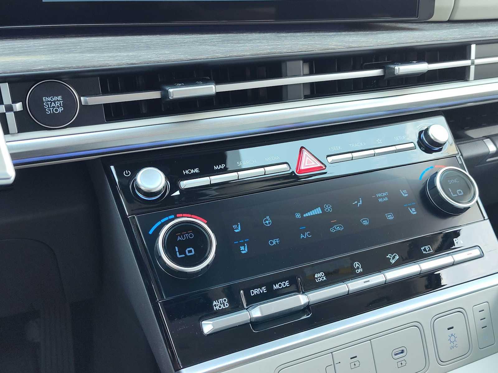 Thumbnail: 2025 Hyundai Santa Fe - 21